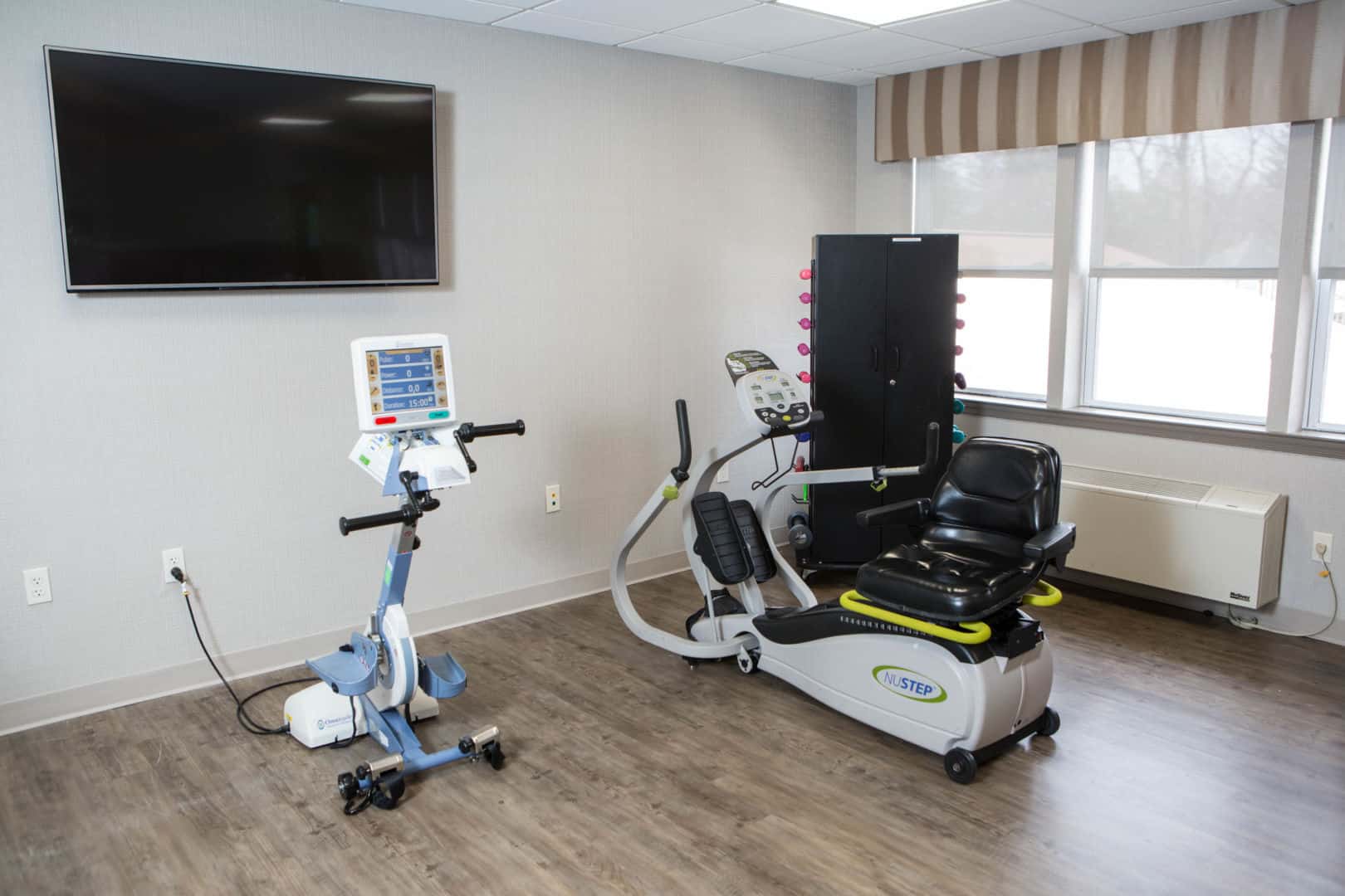 CareOne at Ridgewood Avenue-interior, rehab