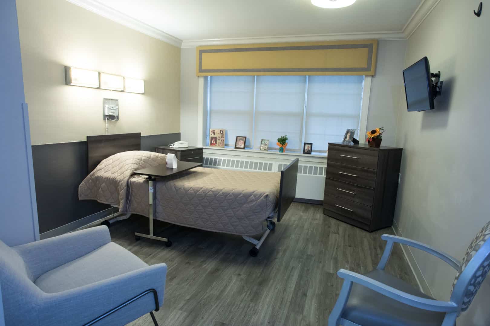 CareOne at Valley-Interior, room