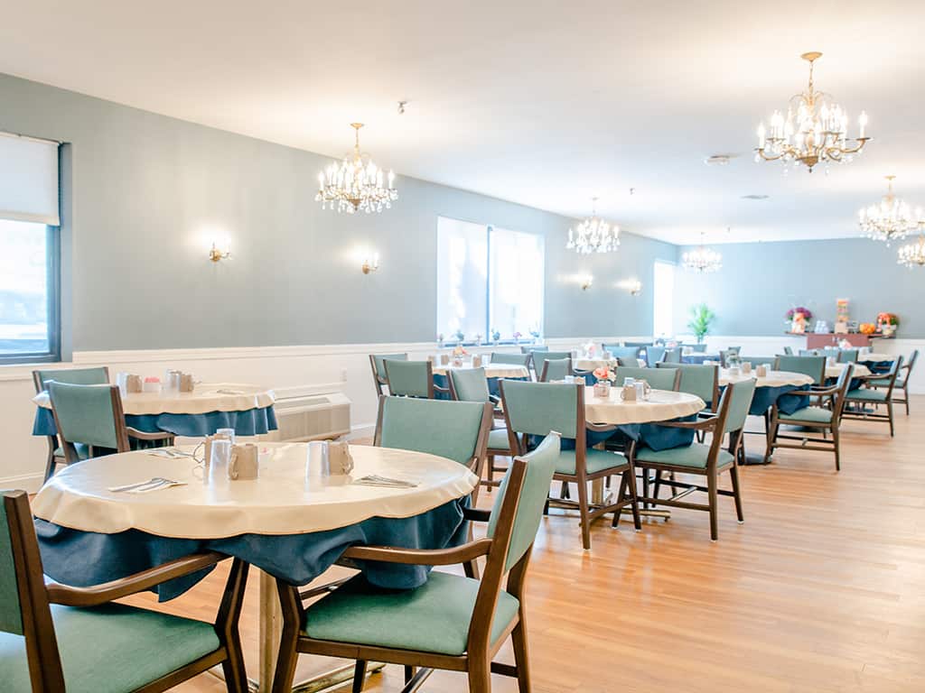 CareOne at Lowell-Interior, dining room