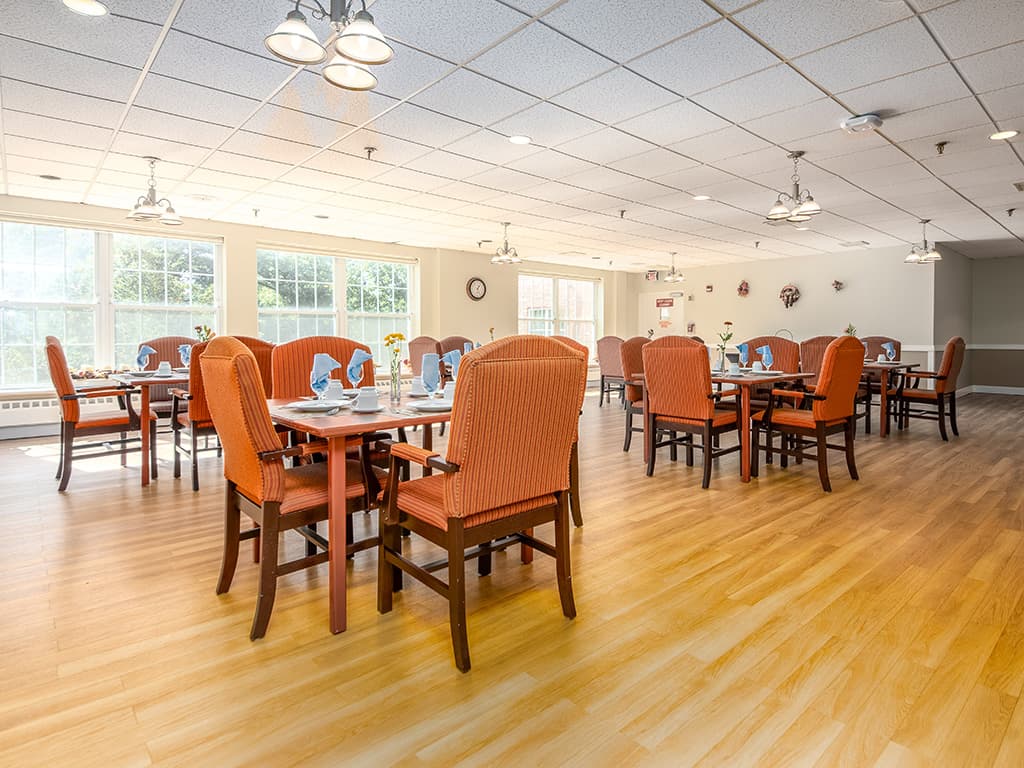 CareOne at Newton-Interior, dining room