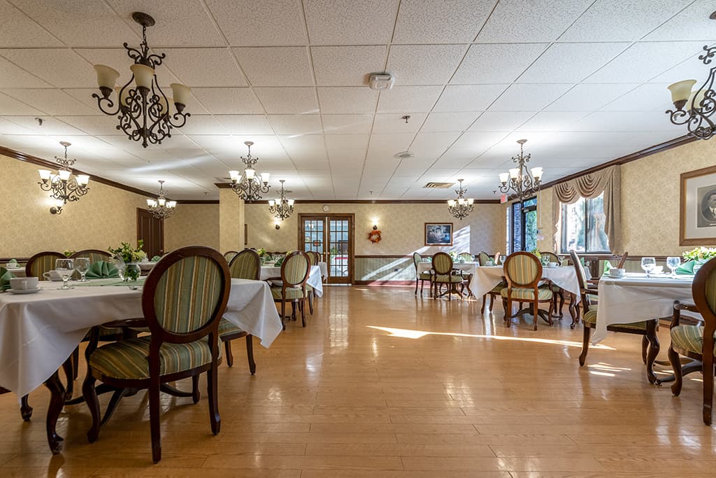 CareOne at Northampton-Interior, dining room