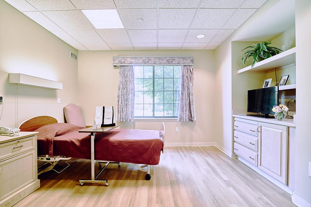 CareOne at Redstone-Interior, room