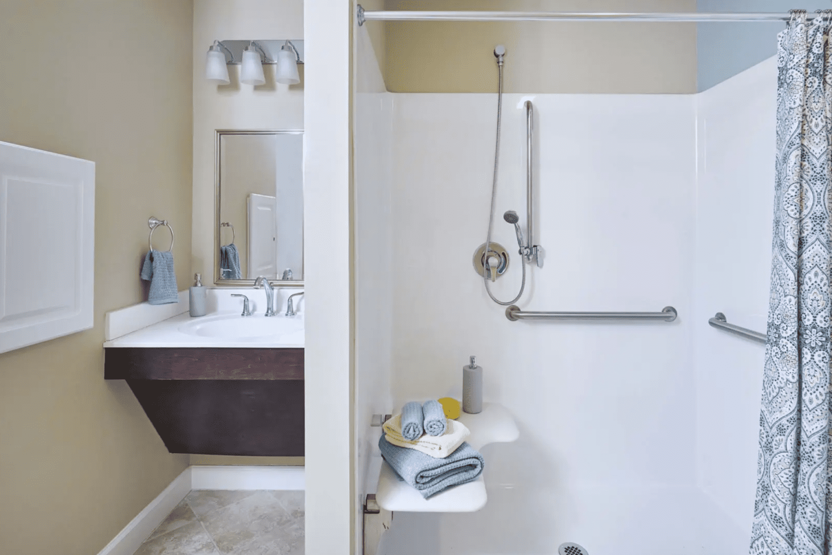 Harmony Village CareOne at Cherry Hill-Interior, bathroom